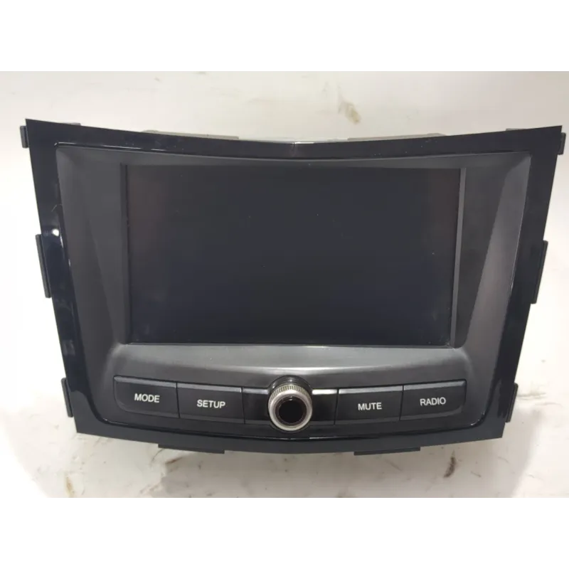 Recambio de sistema audio / radio cd para ssangyong tivoli 1.6 xdi 160 referencia OEM IAM 8915035000  