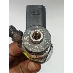 Recambio de inyector para seat leon st 1.6 tdi 105 cv referencia OEM IAM 0445110477  