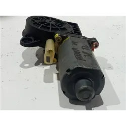 Recambio de motor elevalunas delantero izquierdo para ford fiesta (cbk)(2002) referencia OEM IAM 0130821938  