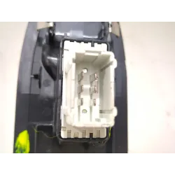 Recambio de mando elevalunas delantero derecho para ssangyong tivoli 1.6 xdi 160 referencia OEM IAM E31435 96751118ZD  