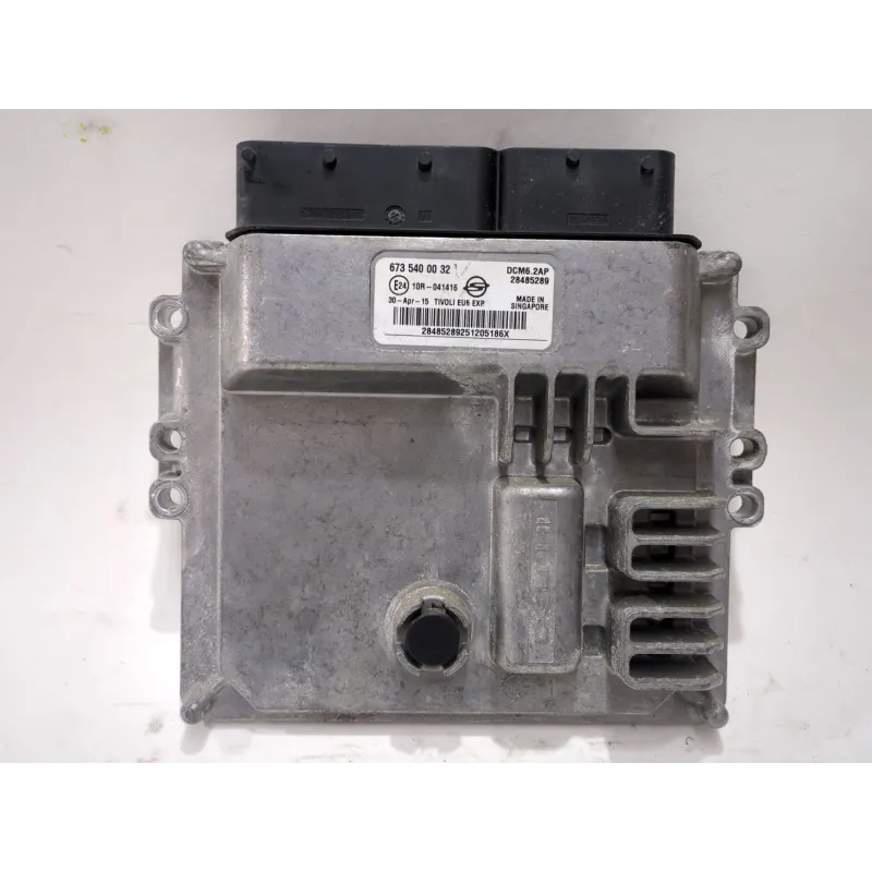 Recambio de centralita inyeccion para ssangyong tivoli 1.6 xdi 160 referencia OEM IAM 6735400032 10R041416  