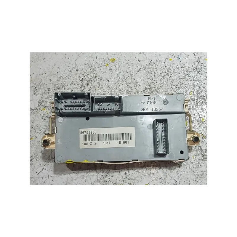 Recambio de caja fusibles/rele para fiat ii punto (188) berlina (2002) referencia OEM IAM 46758963  