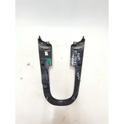Recambio de embellecedor palanca cambio para chevrolet cruze (j300) 2.0 cdi referencia OEM IAM 94665212  