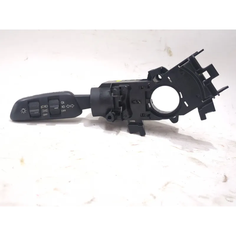 Recambio de mando luces para ssangyong tivoli 1.6 xdi 160 referencia OEM IAM 6353MA2210  