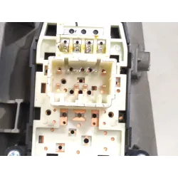 Recambio de mando elevalunas delantero izquierdo para kia rio iii (ub) 1.2 cvvt referencia OEM IAM 299117024 935701W133  