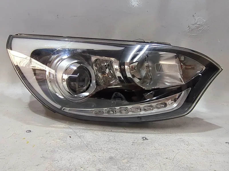 Recambio de faro delantero derecho para kia rio iii (ub) 1.2 cvvt referencia OEM IAM 921021W  