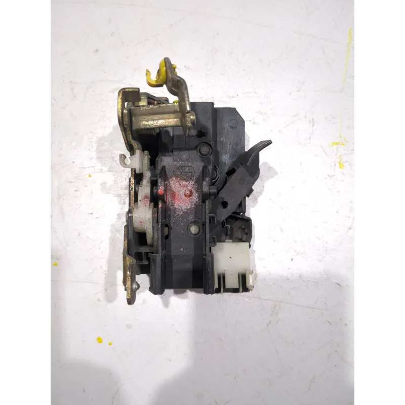 Recambio de cerradura puerta trasera izquierda para renault laguna (b56)(1994) 1.8 (b56z) referencia OEM IAM   