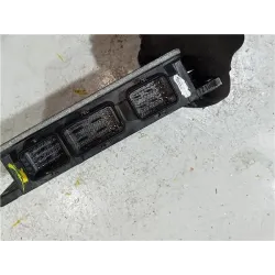 Recambio de centralita inyeccion para renault clio iii (2005) 1.1 75 cv referencia OEM IAM 8200911560 8200619409  