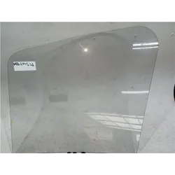 Recambio de luna puerta delantera derecha para mitsubishi pajero 2.5 td referencia OEM IAM MB677521  