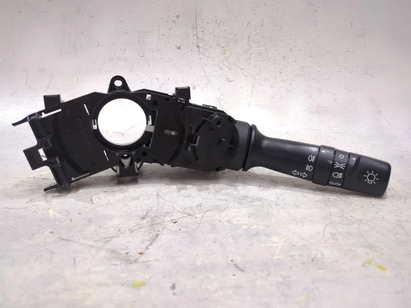 Recambio de mando luces para kia rio iii (ub) 1.2 cvvt referencia OEM IAM 202008910  