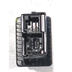 Recambio de mando usb para kia sorento iii (um) 2.2 crdi referencia OEM IAM 284H35FA0A  