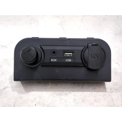 Recambio de conector usb / aux para kia rio iii (ub) 1.2 cvvt referencia OEM IAM 961201W510  