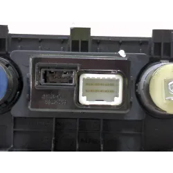 Recambio de conector usb / aux para kia rio iii (ub) 1.2 cvvt referencia OEM IAM 961201W510  