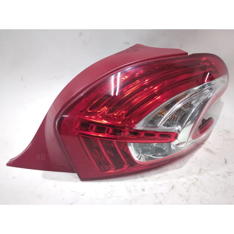 Recambio de piloto trasero derecho para peugeot 208 i (ca_, cc_) 1.2 vti 82 referencia OEM IAM 967262838003  