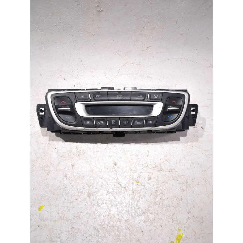 Recambio de mando climatizador para renault megane iii fastback 1.6 16v referencia OEM IAM T1001909K  