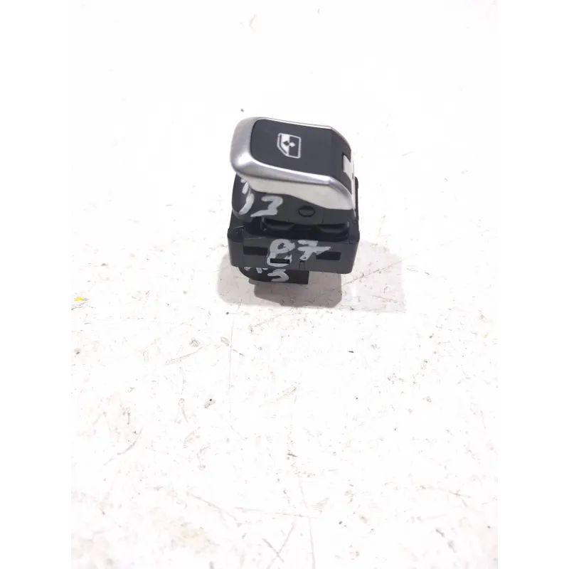 Recambio de botonera puerta trasera derecha para audi a3 sportback (8ya, 8yf) 35 tfsi referencia OEM IAM 8V0959855C  