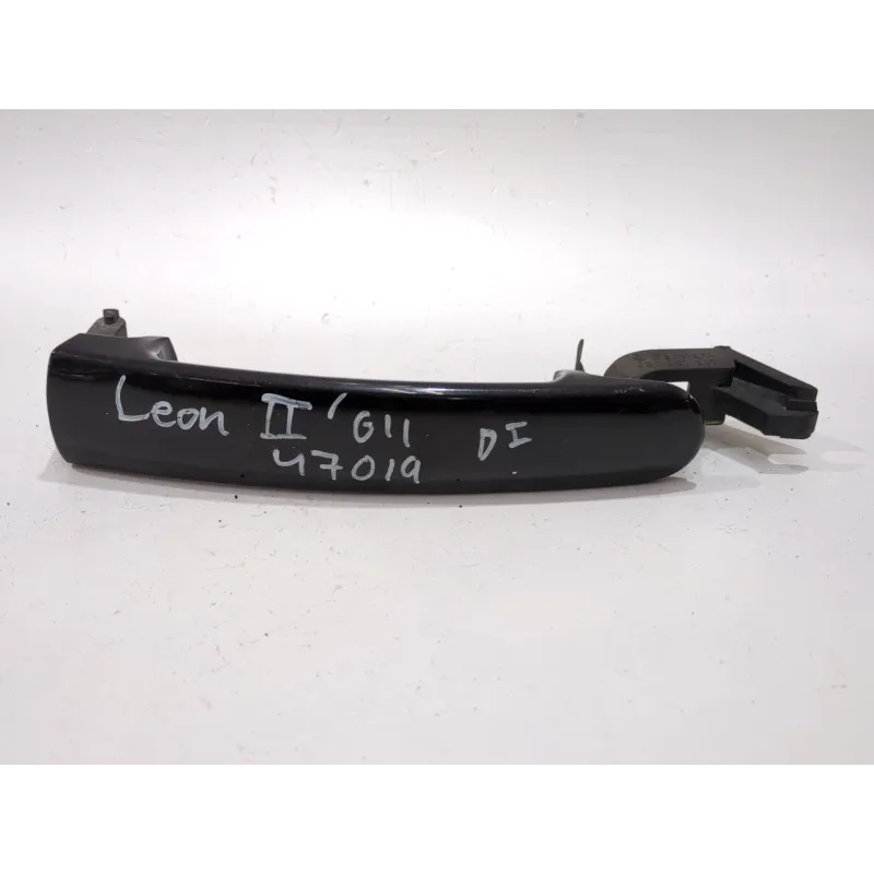 Recambio de maneta exterior delantera izquierda para seat leon (1p1) 1.6 tdi referencia OEM IAM 3B0837207  