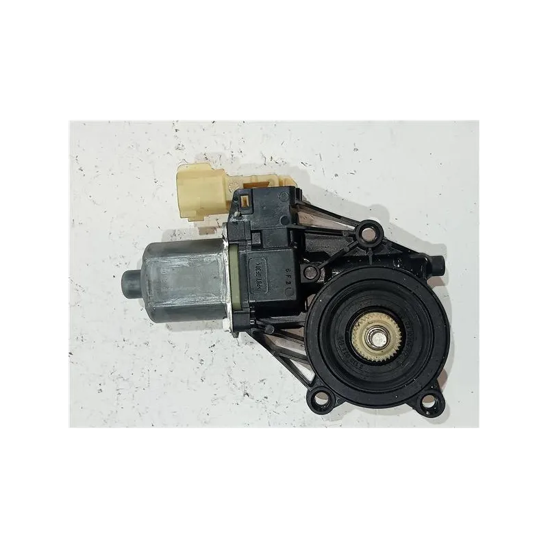 Recambio de motor elevalunas delantero izquierdo para ford fiesta (ce1)(2017) referencia OEM IAM 8A6114A389B  