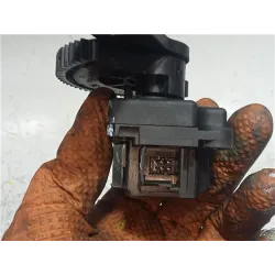 Recambio de motor apertura calefaccion para peugeot 407 hdi 135 referencia OEM IAM P1975001UB42  