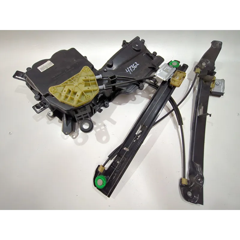 Recambio de mecanismo elevalunas delantero izquierdo para seat leon (1p1) 1.6 tdi referencia OEM IAM 1P0837401S 1P0867435  