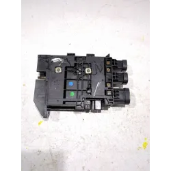 Recambio de caja fusibles/rele para renault megane iii fastback 1.6 16v referencia OEM IAM 24380005r  