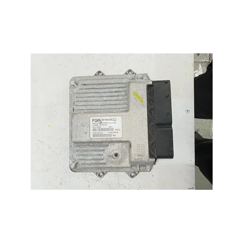 Recambio de centralita inyeccion para opel corsa c (2000) 1.7 dti referencia OEM IAM 55196352ZJ  