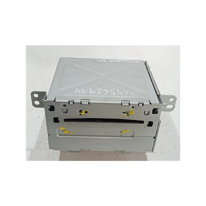 Recambio de radio cd para opel insignia sedán 2.0 cdti referencia OEM IAM 13317120  