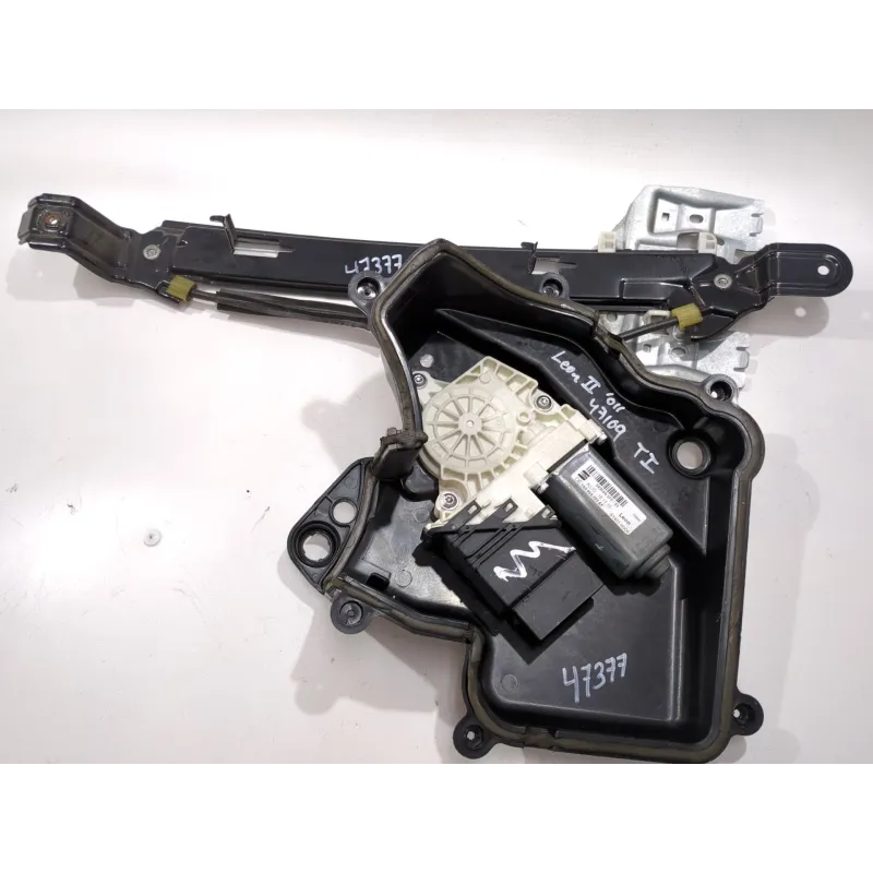 Recambio de mecanismo elevalunas trasero izquierdo para seat leon (1p1) 1.6 tdi referencia OEM IAM 1P0839401C 1K0959703AF  