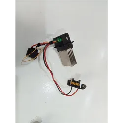 Recambio de resistencia calefaccion para renault clio iii (2005) 1.1 75 cv referencia OEM IAM F657165WR  