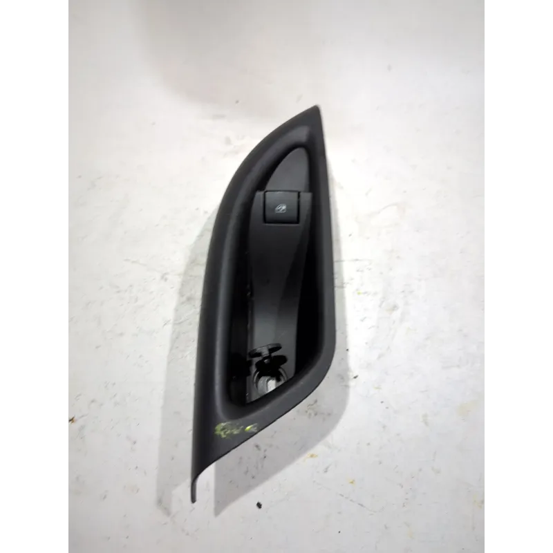 Recambio de mando elevalunas trasero derecho para opel astra k (b16) 1.6 cdti (68) referencia OEM IAM 13438547  