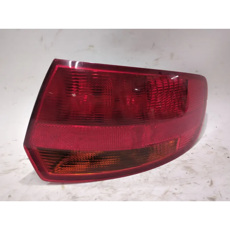 Recambio de piloto trasero derecho para audi a3 sportback (8pa) 2.0 tdi 16v referencia OEM IAM 8P0945096  