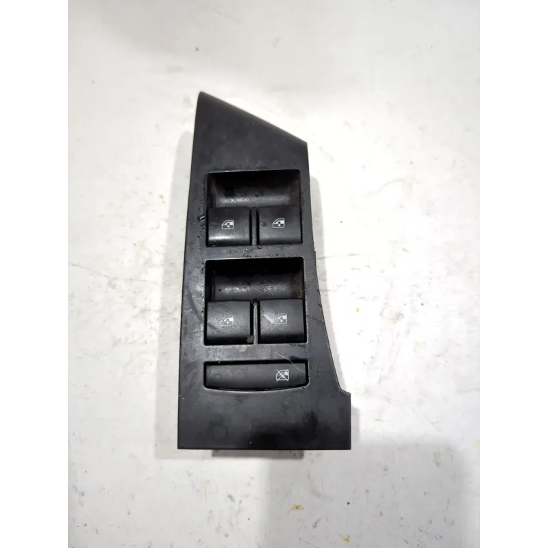Recambio de mando elevalunas delantero izquierdo para opel astra j gtc 2.0 cdti (08) referencia OEM IAM 13305011  