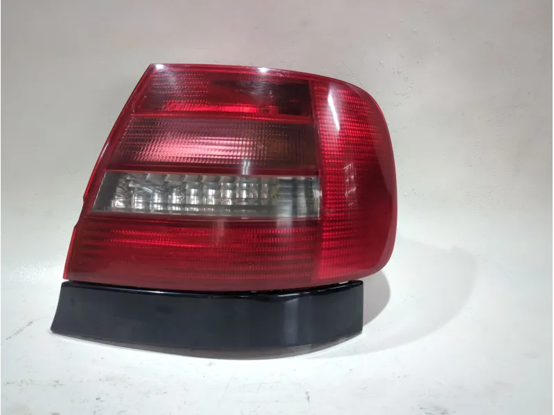 Recambio de piloto trasero derecho para audi a6 berlina (4b2)(1997) 2.5 tdi [2,5 ltr. - 132 kw v6 24v tdi] referencia OEM IAM 28