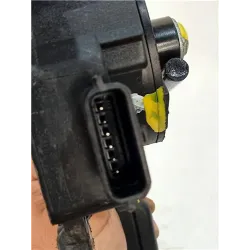 Recambio de potenciometro pedal gas para renault clio iii (2005) 1.1 75 cv referencia OEM IAM 8200297342A  