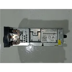 Recambio de radio cd para citroën c3 attraction 16v referencia OEM IAM 96662670XT04 A2C53284717  