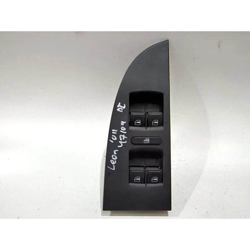 Recambio de mando elevalunas delantero izquierdo para seat leon (1p1) 1.6 tdi referencia OEM IAM 1P1867171A 156023122  