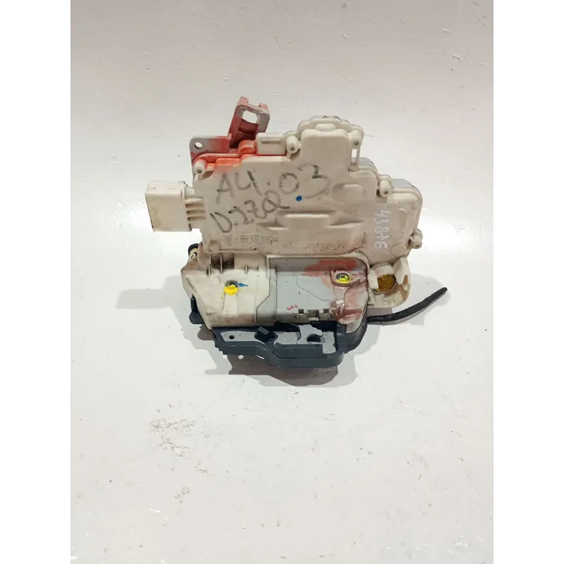 Recambio de cerradura puerta delantera izquierda para audi a4 b6 (8e2) 1.8 t referencia OEM IAM 8E1837015AA  