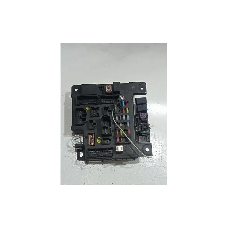 Recambio de caja fusibles/rele para mitsubishi lancer berlina/ familiar (cs0a/w)(2003) referencia OEM IAM 8637A465  