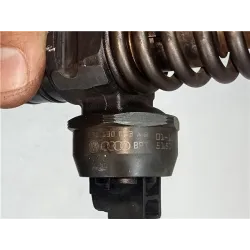 Recambio de inyector para volkswagen golf iv berlina (1j1)(1997) 1.9 tdi referencia OEM IAM 038130073AQ  