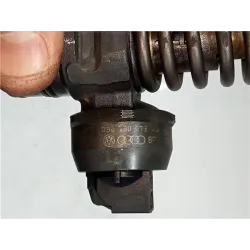 Recambio de inyector para volkswagen golf iv berlina (1j1)(1997) 1.9 tdi referencia OEM IAM 038130073AQ  