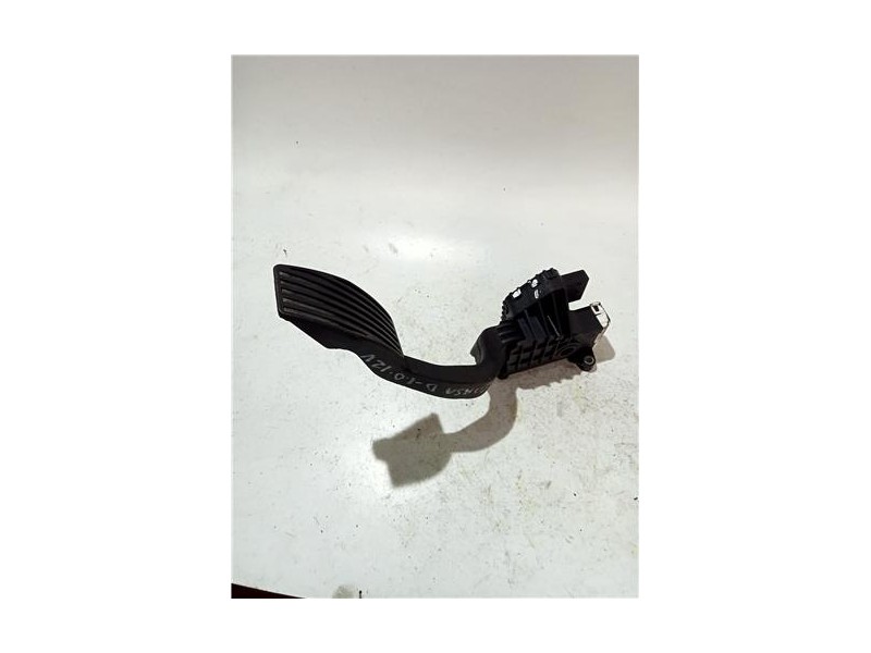 Recambio de potenciometro pedal gas para opel corsa d (2006) 1.3 cdti referencia OEM IAM 13305804  