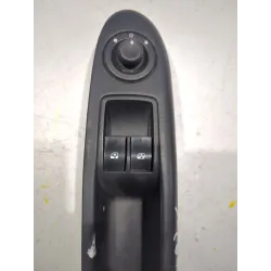 Recambio de elevalunas electrico derecho para renault clio ii (bb_, cb_) 1.5 dci referencia OEM IAM 8200084003  