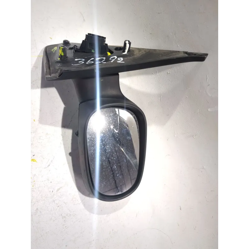 Recambio de retrovisor derecho para renault clio ii (bb_, cb_) 1.5 dci referencia OEM IAM E2018011  