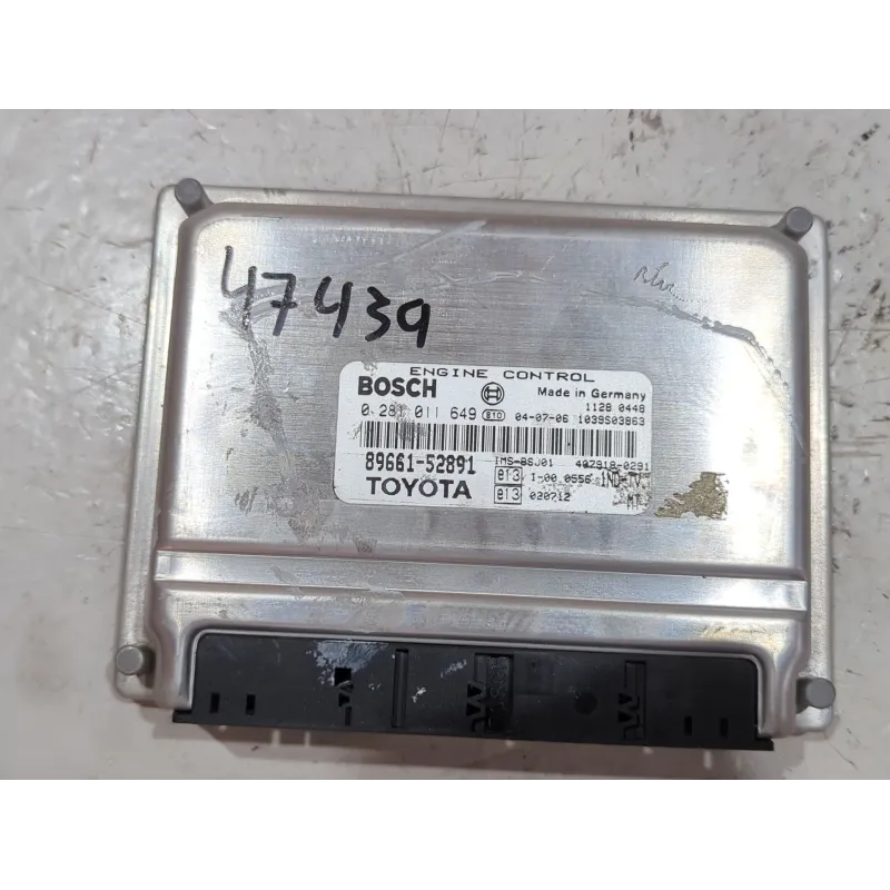 Recambio de centralita inyeccion para toyota yaris (ncp1/nlp1/scp1)(1999) 1.4 d-4d referencia OEM IAM 0281011649  