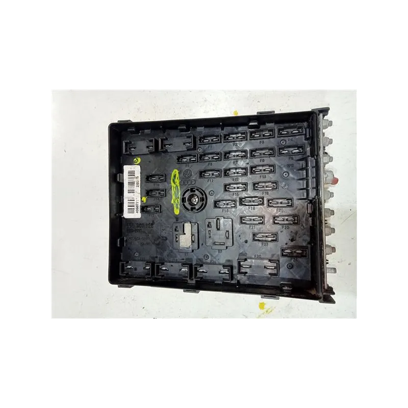 Recambio de caja fusibles/rele para volkswagen passat berlina (3b3)(2000) 1.9 tdi referencia OEM IAM 3C0937125  