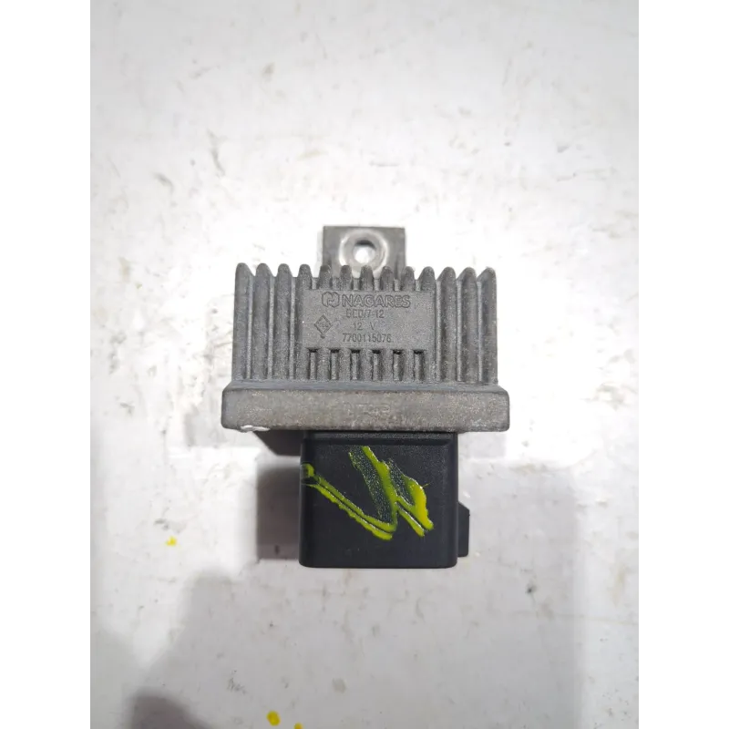 Recambio de caja precalentamiento para renault clio ii (bb_, cb_) 1.5 dci referencia OEM IAM 7700115078  