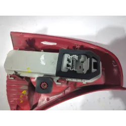 Recambio de piloto trasero derecho para renault clio ii (bb_, cb_) 1.5 dci referencia OEM IAM 8200071414  