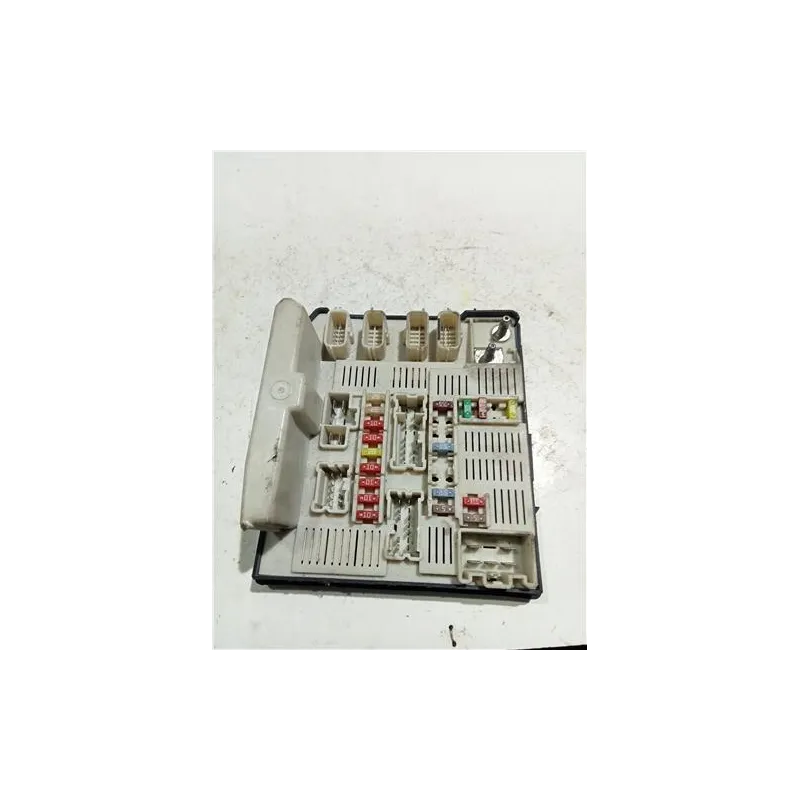 Recambio de caja fusibles/rele para renault megane ii classic berlina (2003) referencia OEM IAM 8200481866J  