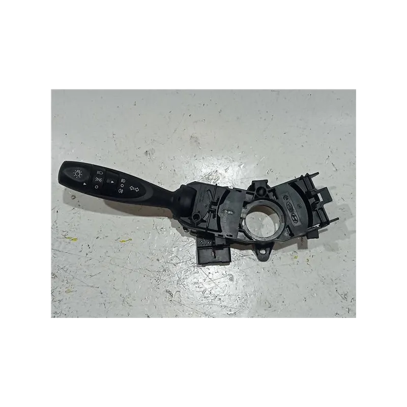 Recambio de mando de luces para hyundai i30 (fd)(06.2007) 1.6 crdi referencia OEM IAM 299132299  