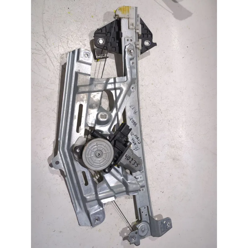 Recambio de elevalunas trasero izquierdo para honda civic viii hatchback (fn, fk) 1.4 (fk1, fn4) referencia OEM IAM   
